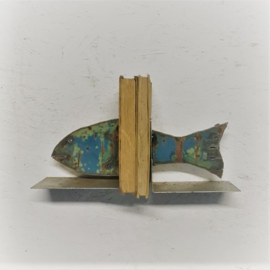 https://timbers.ca/wp-content/uploads/2020/01/edit-bookend-fish.jpg